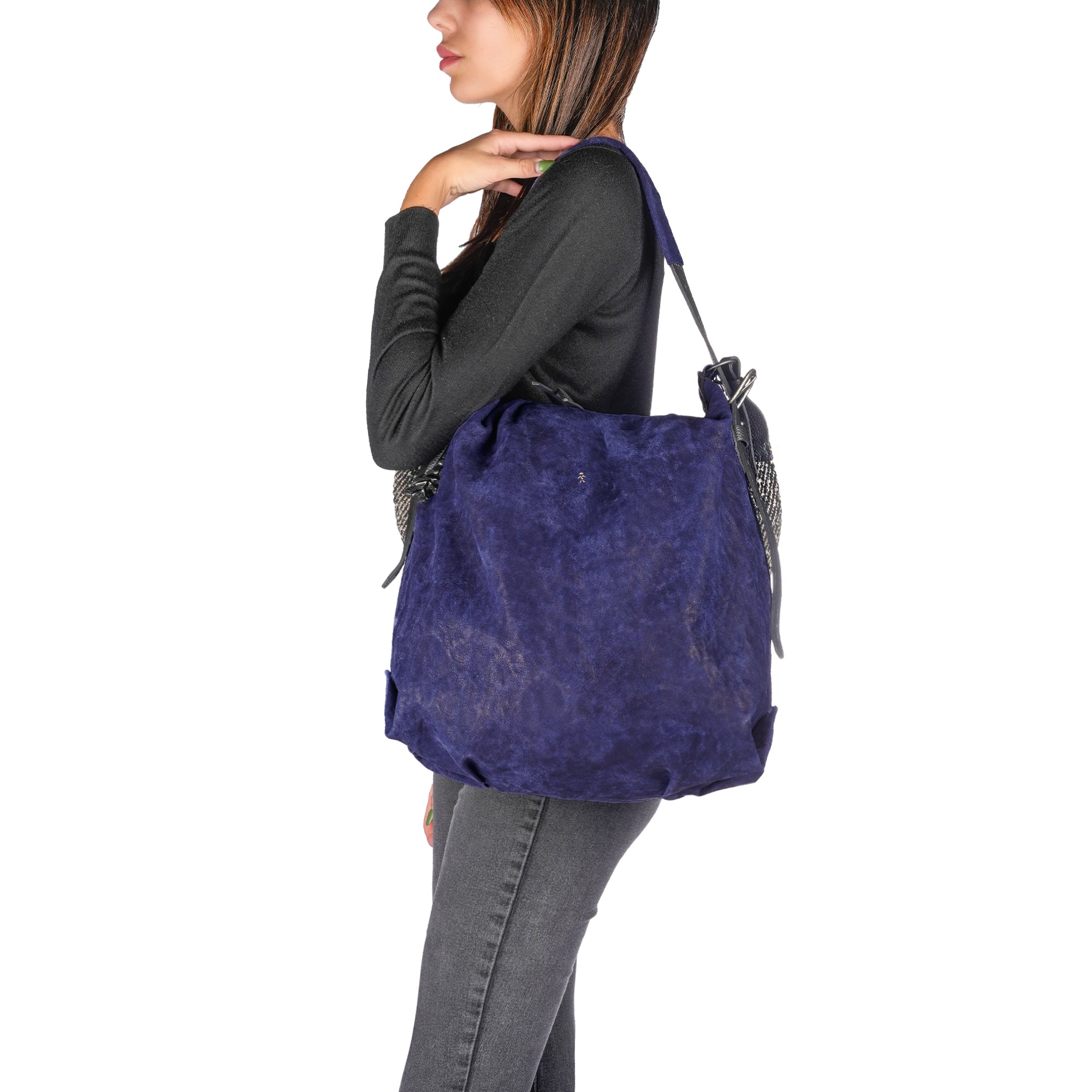 BD4918 Mariela L Grattato Viola