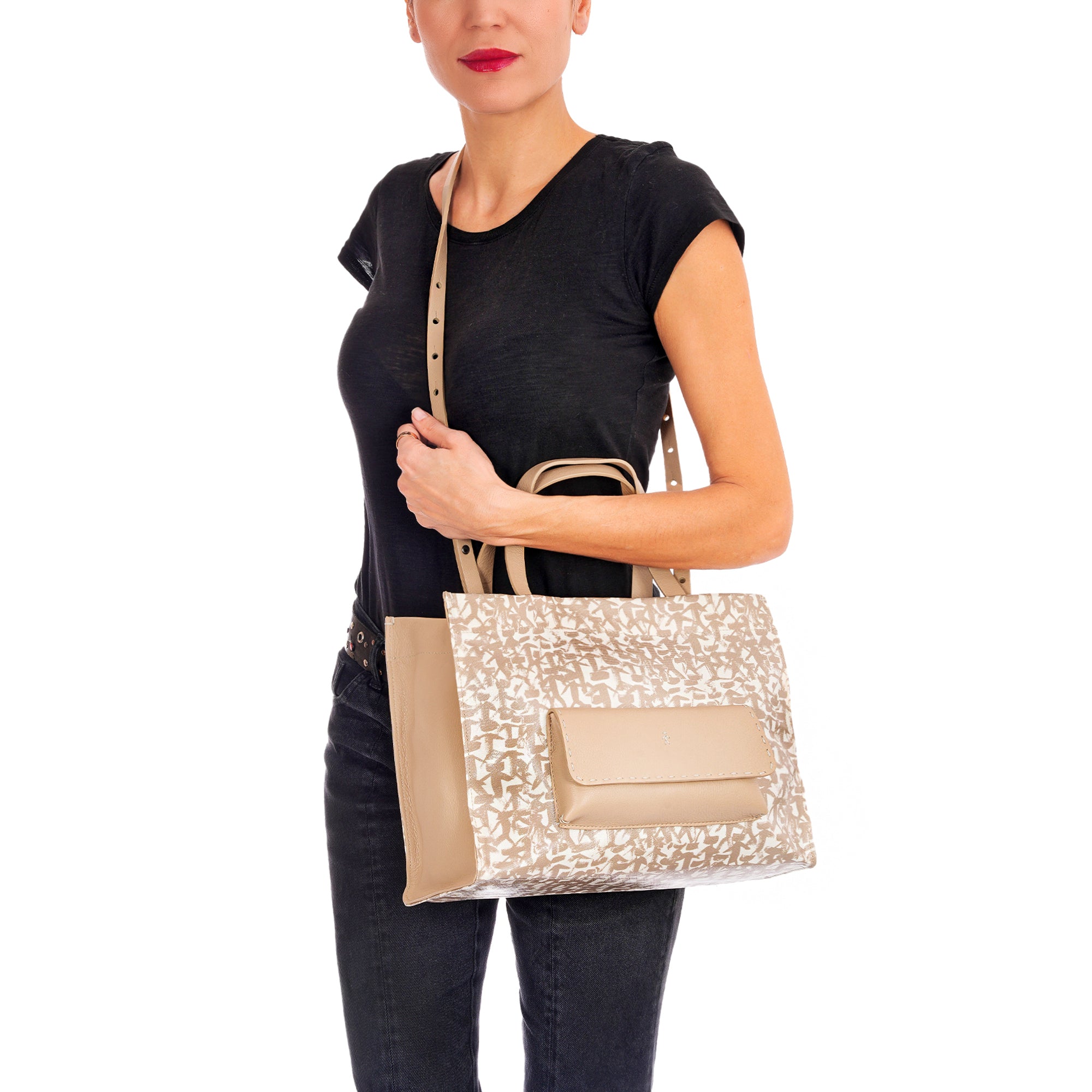 BD5771 Shopping Pocket M Omino Stand Out Beige