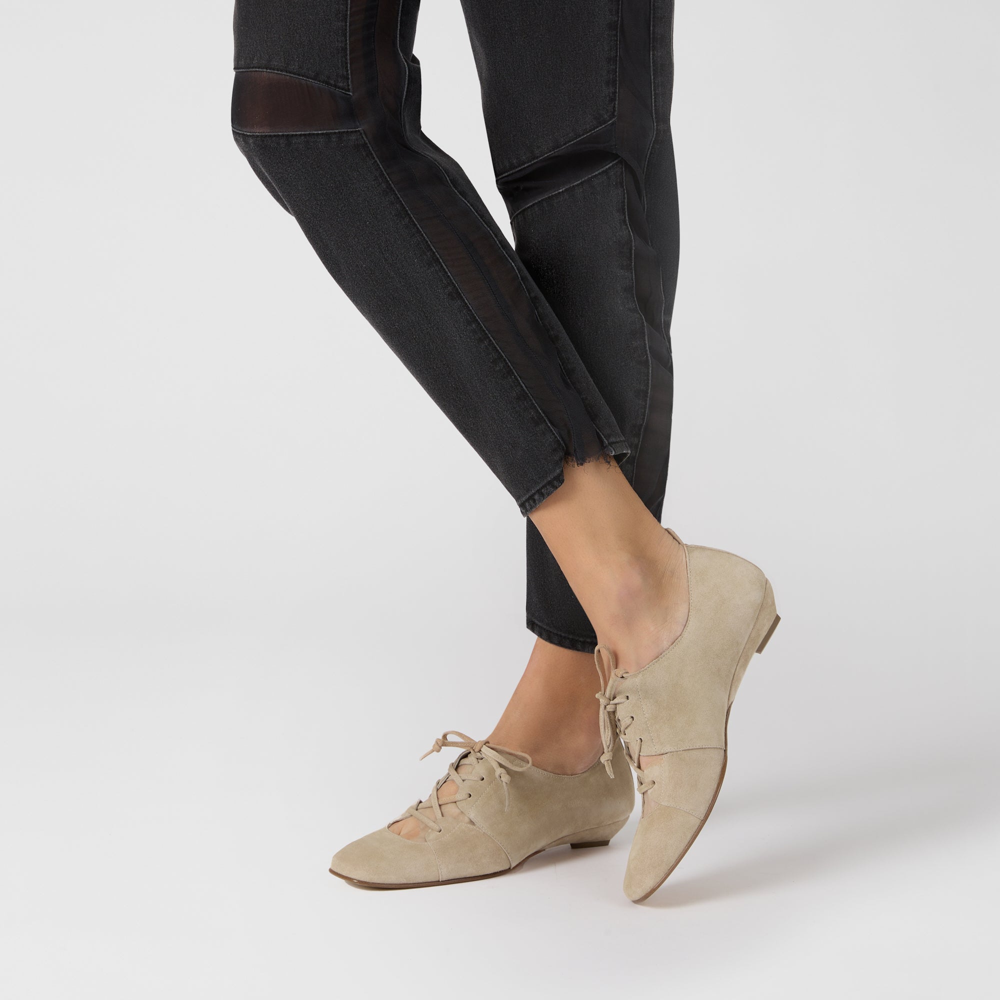 SD5914 Allacciata Camoscio Vintage Beige