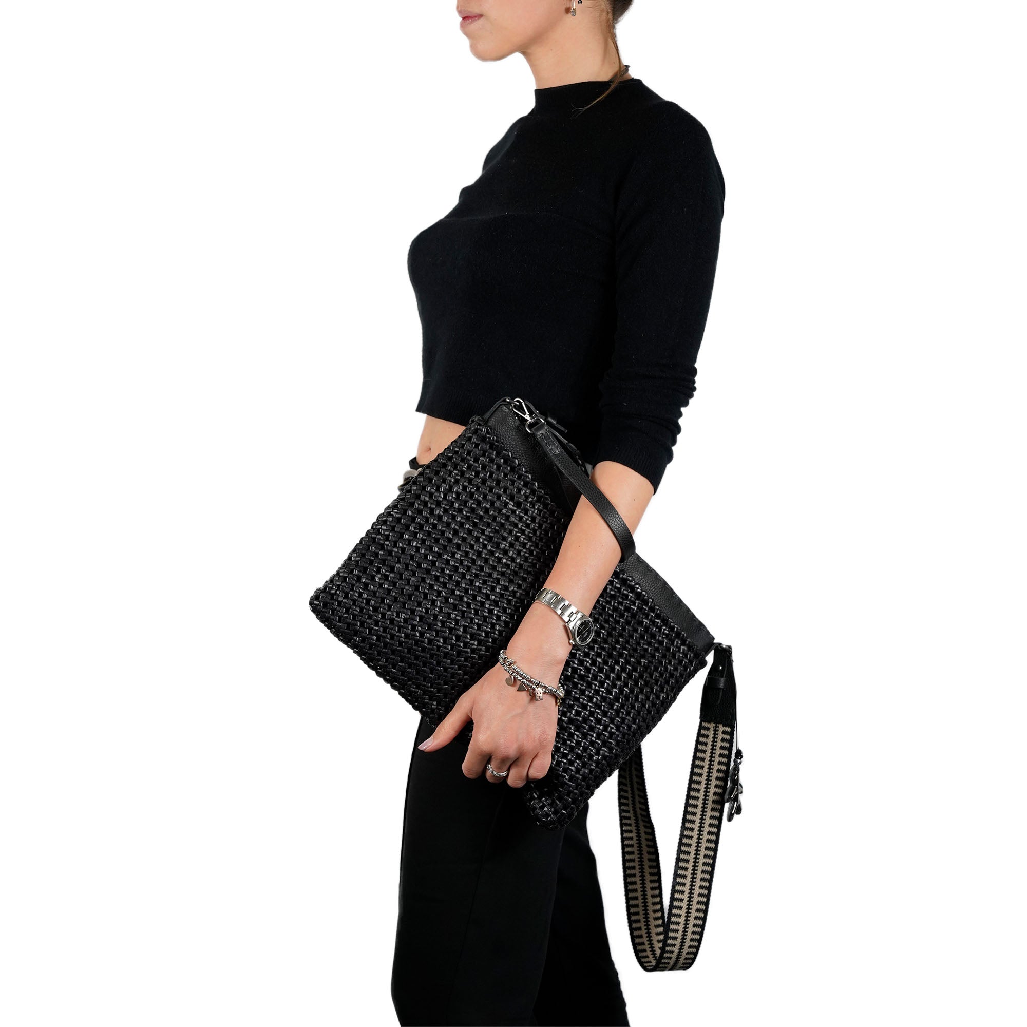 BD4916 Zip Clutch Intreccio Summer L Band Grega Intreccio Crochet Nero