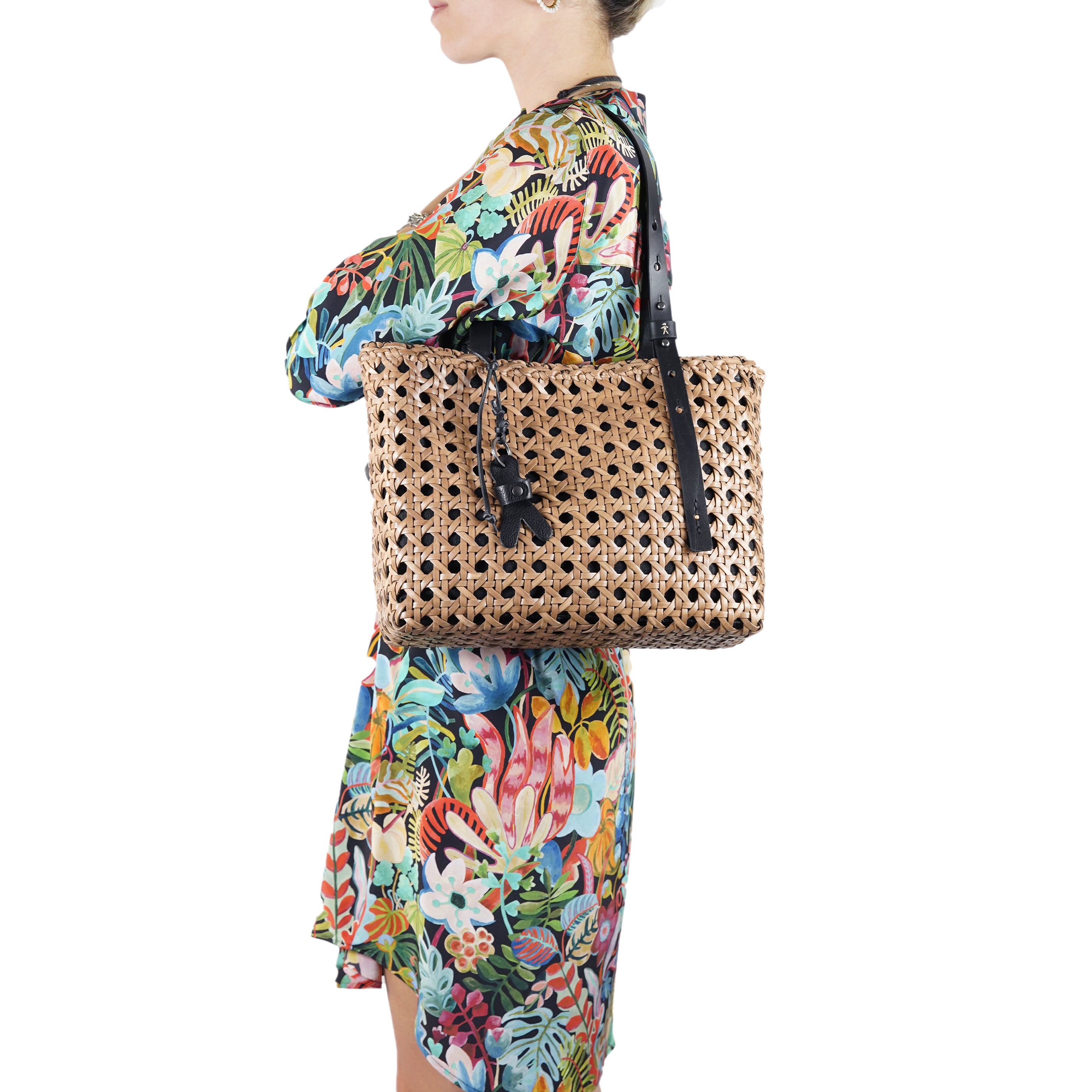 BD4724 Shopping Intr Summer Intr Viennese Beige
